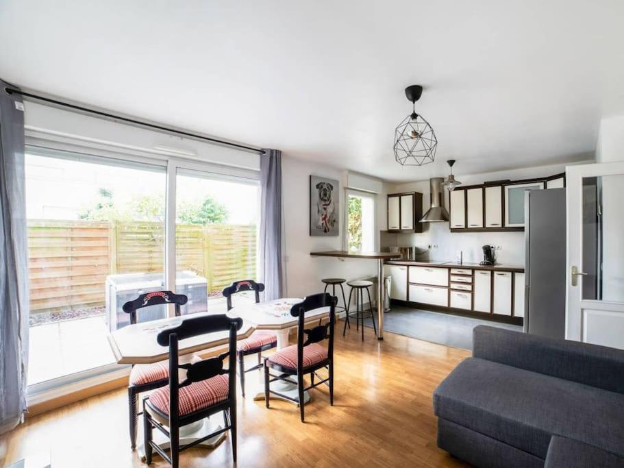 Les Paves De Prague - Appartement Pour 4 A 10 Minutes De Disneyland Paris Монтеврен Екстериор снимка