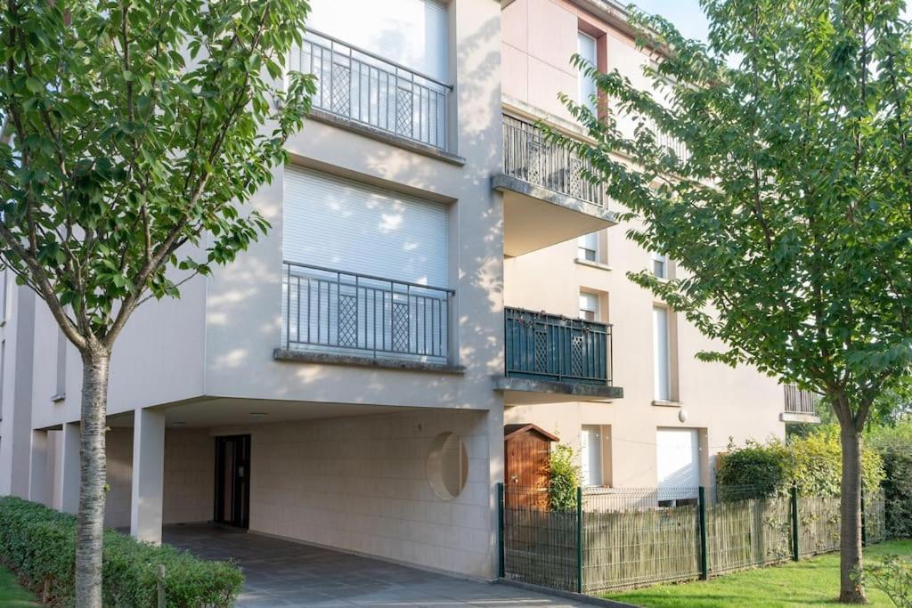 Les Paves De Prague - Appartement Pour 4 A 10 Minutes De Disneyland Paris Монтеврен Екстериор снимка
