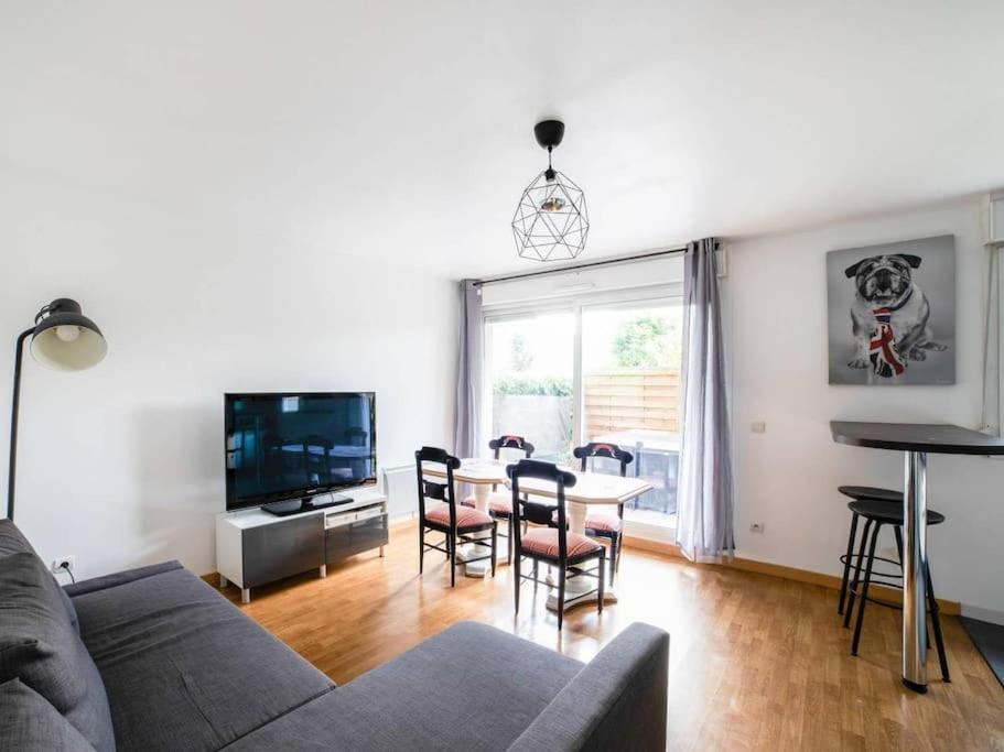 Les Paves De Prague - Appartement Pour 4 A 10 Minutes De Disneyland Paris Монтеврен Екстериор снимка